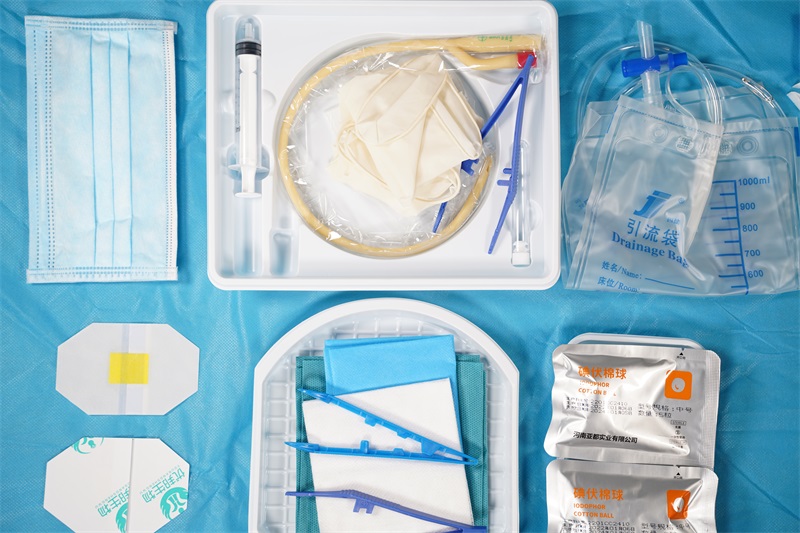 一次性使用导尿包.JPG